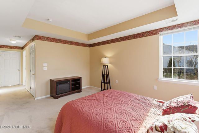 80 Nightingale Drive, Hamilton, NJ 08330