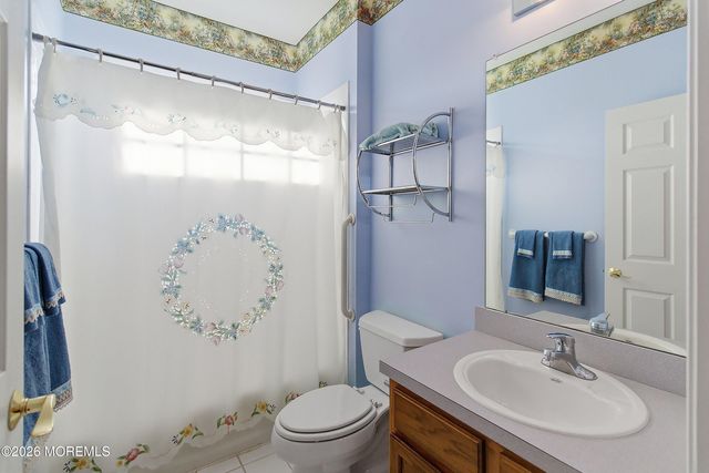 80 Nightingale Drive, Hamilton, NJ 08330