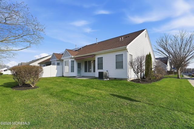 80 Nightingale Drive, Hamilton, NJ 08330