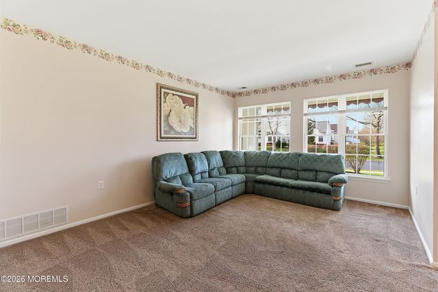 80 Nightingale Drive, Hamilton, NJ 08330