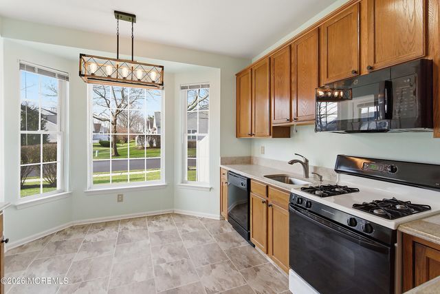 80 Nightingale Drive, Hamilton, NJ 08330