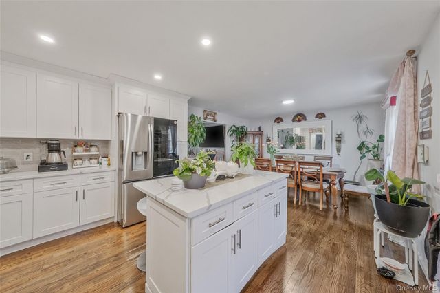 231 W Woodside Avenue, Patchogue, NY 11772