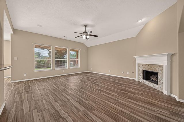 7019 Fountain Lilly Drive, Humble, TX 77346