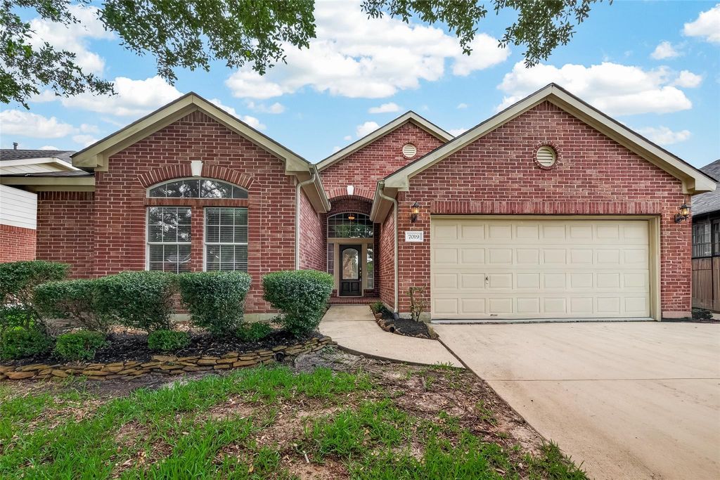 7019 Fountain Lilly Drive, Humble, TX 77346
