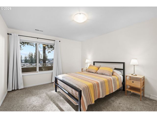 3490 CHAPARREL Loop, West Linn, OR 97068