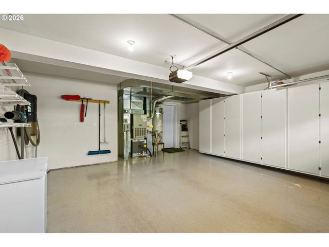 3490 CHAPARREL Loop, West Linn, OR 97068