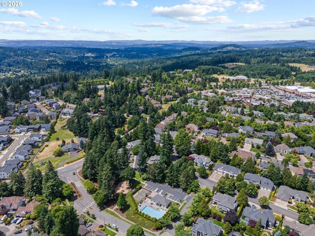3490 CHAPARREL Loop, West Linn, OR 97068