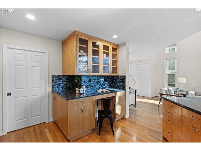 3490 CHAPARREL Loop, West Linn, OR 97068