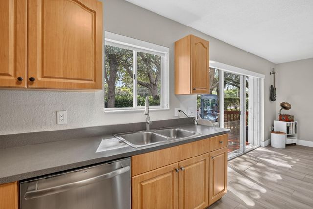 4950 PALM GARDEN Lane, Davie, FL 33314