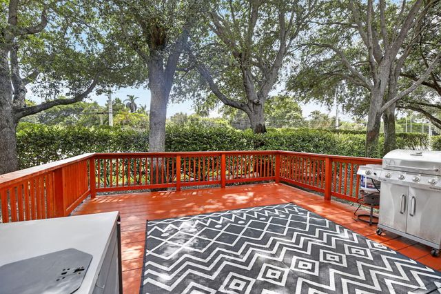 4950 PALM GARDEN Lane, Davie, FL 33314