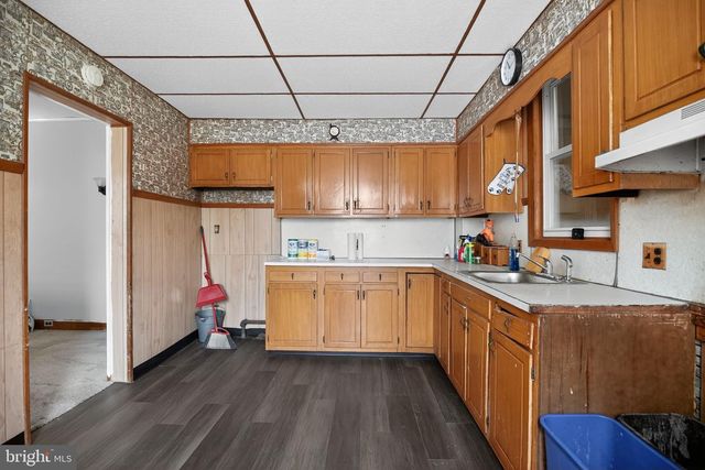 232 E 6TH AVE, Conshohocken, PA 19428