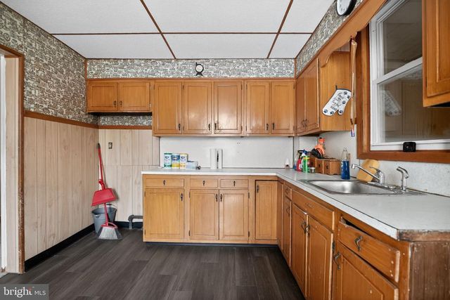 232 E 6TH AVE, Conshohocken, PA 19428
