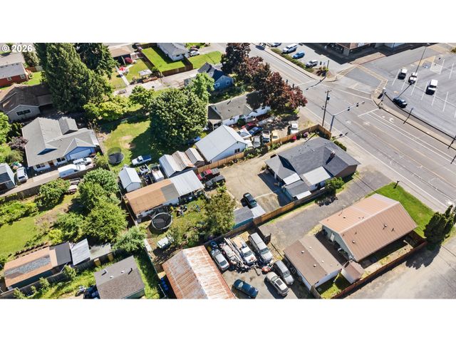 1977 ECHO HOLLOW Rd, Eugene, OR 97402