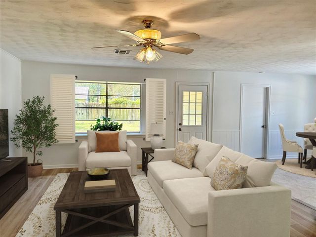 1111 Burning Tree Road, Kingwood, TX 77339