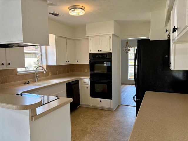 1111 Burning Tree Road, Kingwood, TX 77339