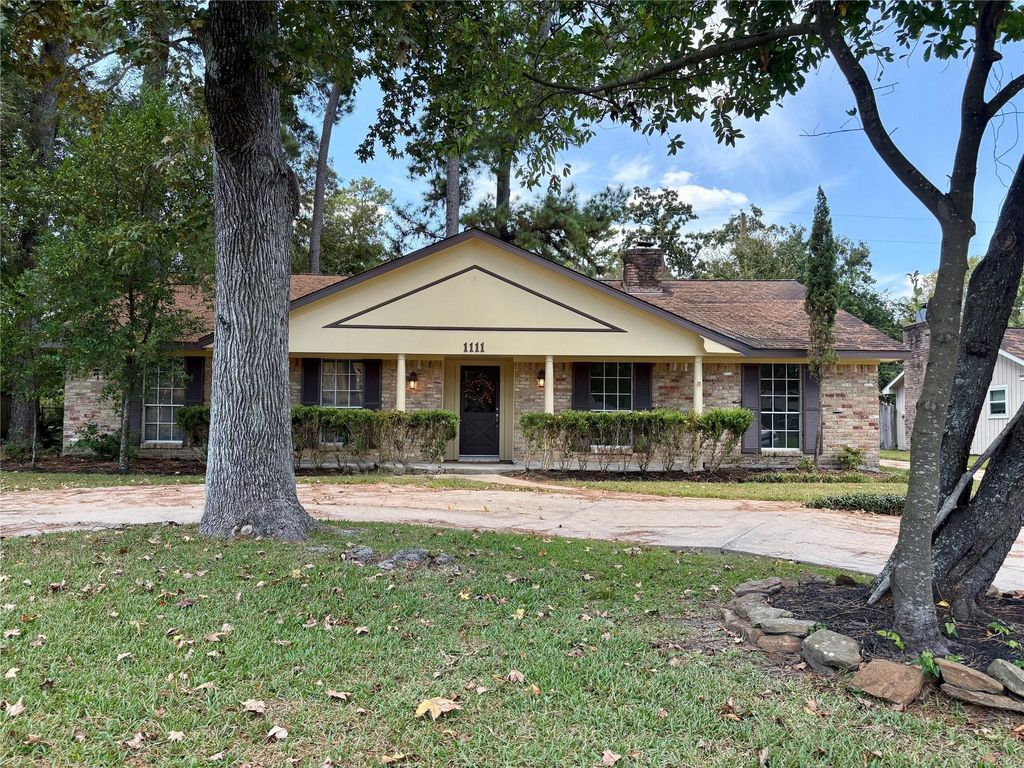 1111 Burning Tree Road, Kingwood, TX 77339