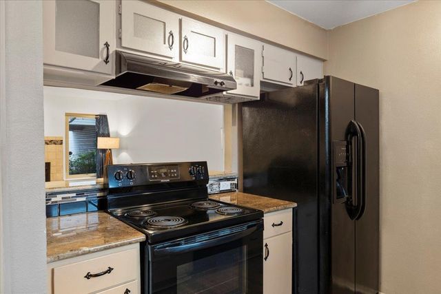 8400 Jamestown DR 212, Austin, TX 78758