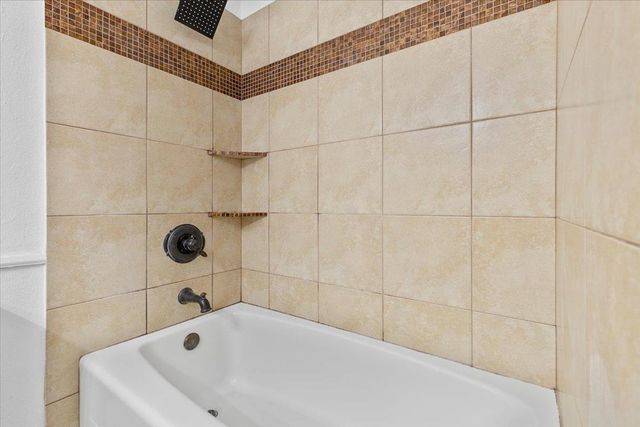 8400 Jamestown DR 212, Austin, TX 78758