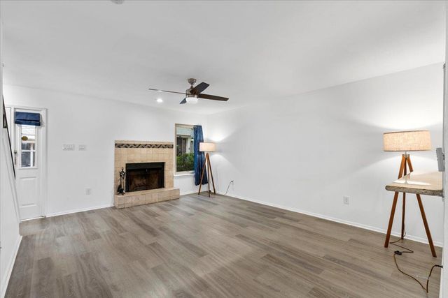 8400 Jamestown DR 212, Austin, TX 78758