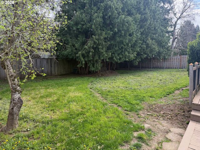 2208 Sw INDIAN MARY Ct, Troutdale, OR 97060