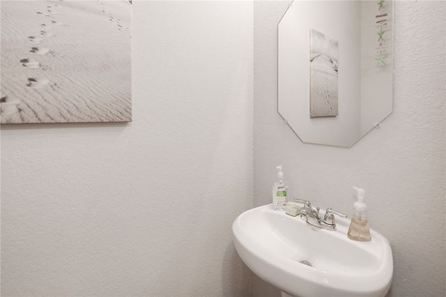 992 Rice Drive, Bryan, TX 77803