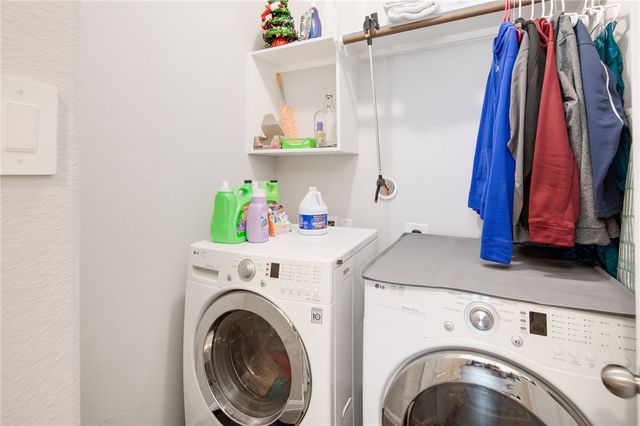 992 Rice Drive, Bryan, TX 77803