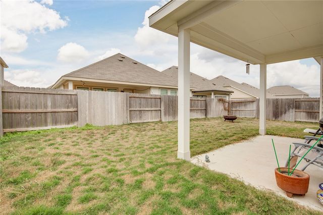992 Rice Drive, Bryan, TX 77803