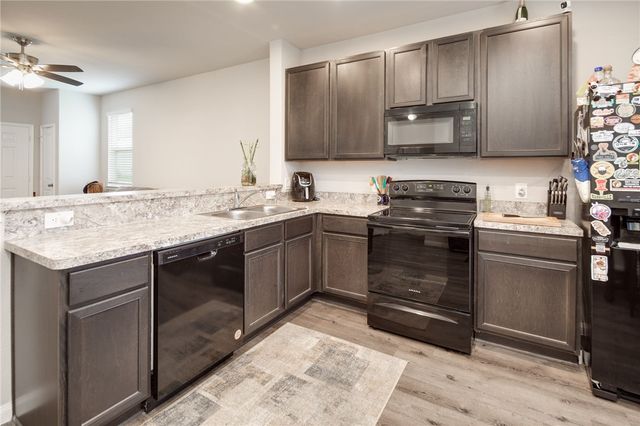 992 Rice Drive, Bryan, TX 77803