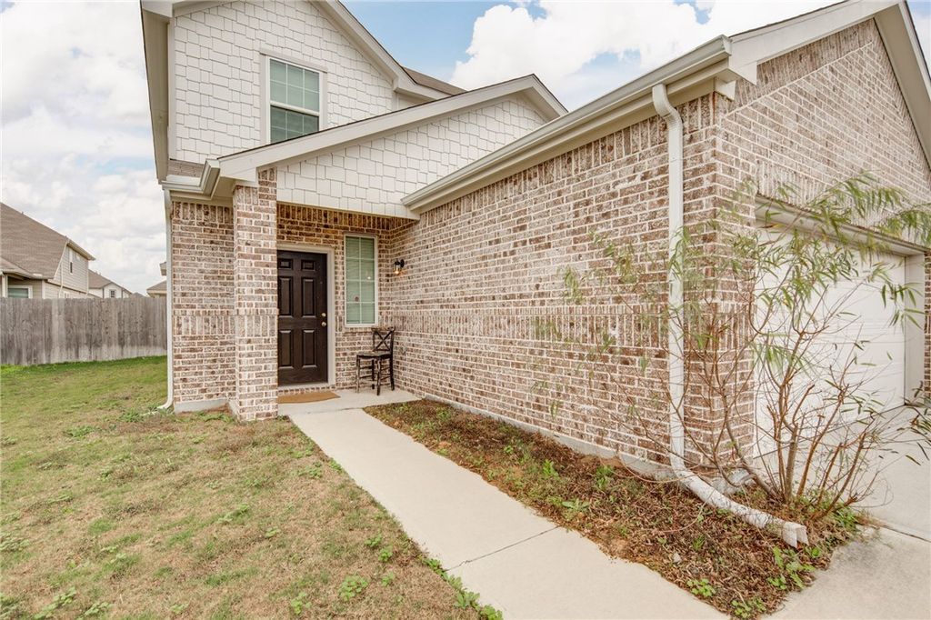 992 Rice Drive, Bryan, TX 77803