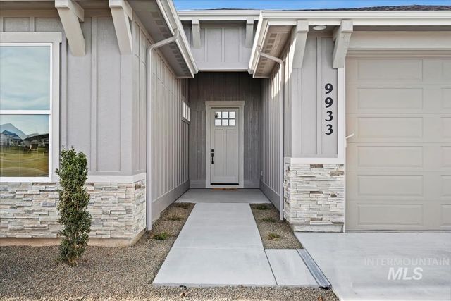 9933 S Peregrine Falcon Ave, Nampa, ID 83686