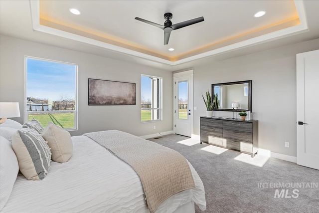 9933 S Peregrine Falcon Ave, Nampa, ID 83686