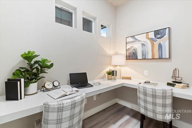 9933 S Peregrine Falcon Ave, Nampa, ID 83686