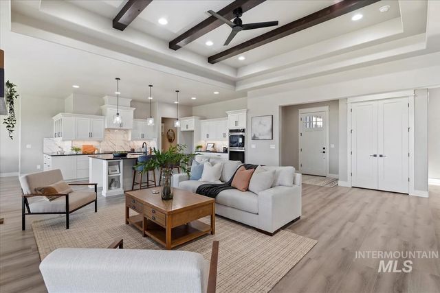 9933 S Peregrine Falcon Ave, Nampa, ID 83686