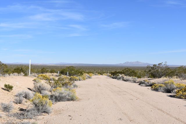 Hansen St & Munivez St, California City, CA 93505