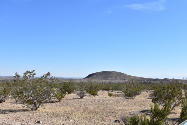 Hansen St & Munivez St, California City, CA 93505