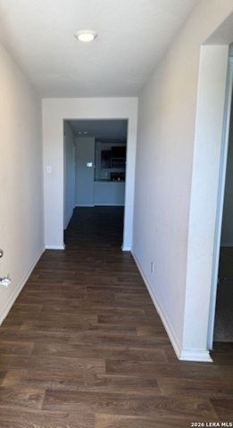 6655 Whisper Pond, San Antonio, TX 78252