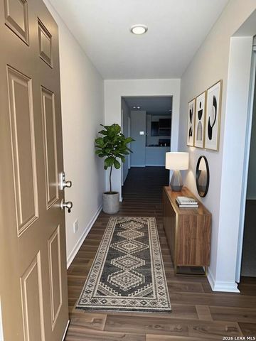 6655 Whisper Pond, San Antonio, TX 78252