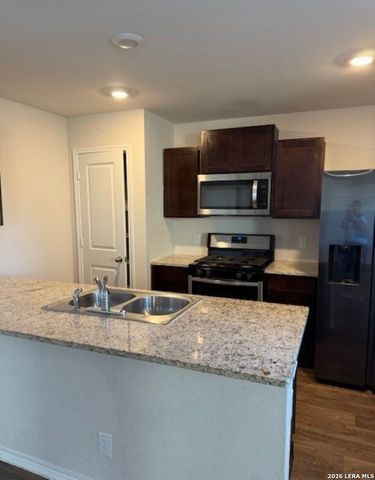 6655 Whisper Pond, San Antonio, TX 78252