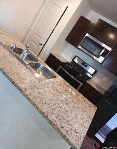 6655 Whisper Pond, San Antonio, TX 78252