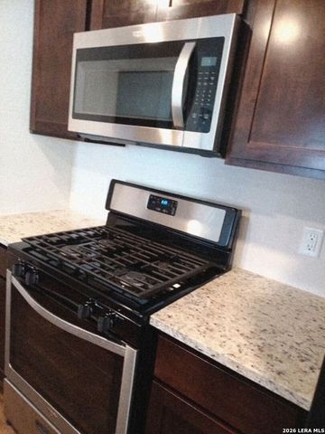 6655 Whisper Pond, San Antonio, TX 78252