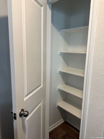 6655 Whisper Pond, San Antonio, TX 78252