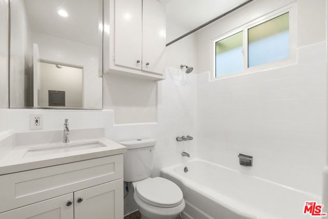 1227 N Harper Avenue 8, West Hollywood, CA 90046