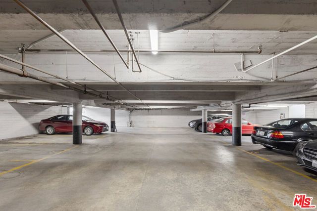 1227 N Harper Avenue 8, West Hollywood, CA 90046