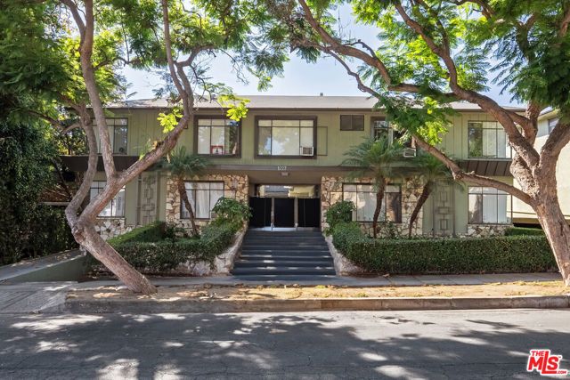 1227 N Harper Avenue 8, West Hollywood, CA 90046