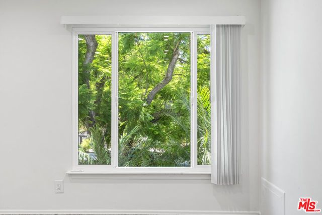 1227 N Harper Avenue 8, West Hollywood, CA 90046
