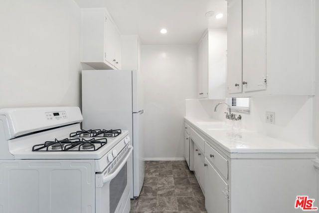 1227 N Harper Avenue 8, West Hollywood, CA 90046