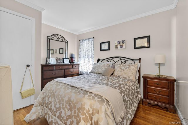 112 Wentworth Avenue, Albertson, NY 11507