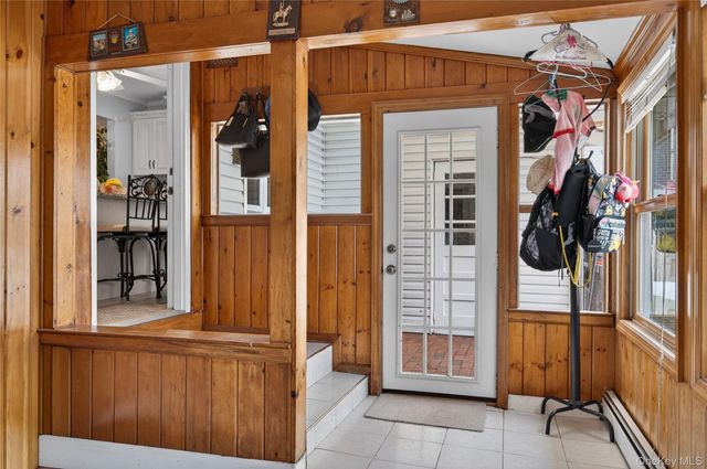 112 Wentworth Avenue, Albertson, NY 11507