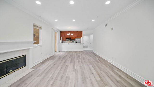 2306 FOX HILLS Drive 103, Los Angeles, CA 90064