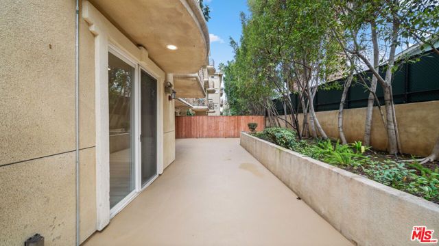 2306 FOX HILLS Drive 103, Los Angeles, CA 90064